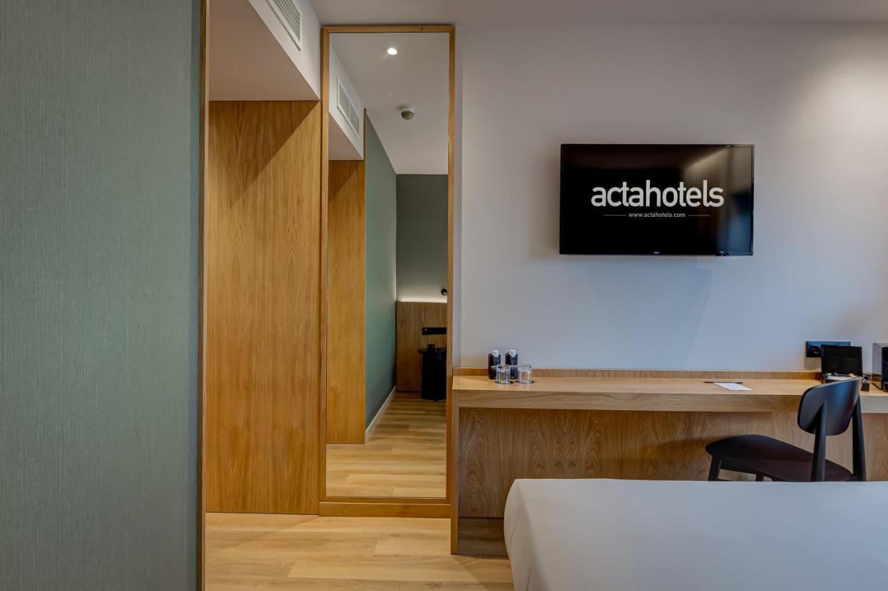 Acta The Clover Porto Exterior foto