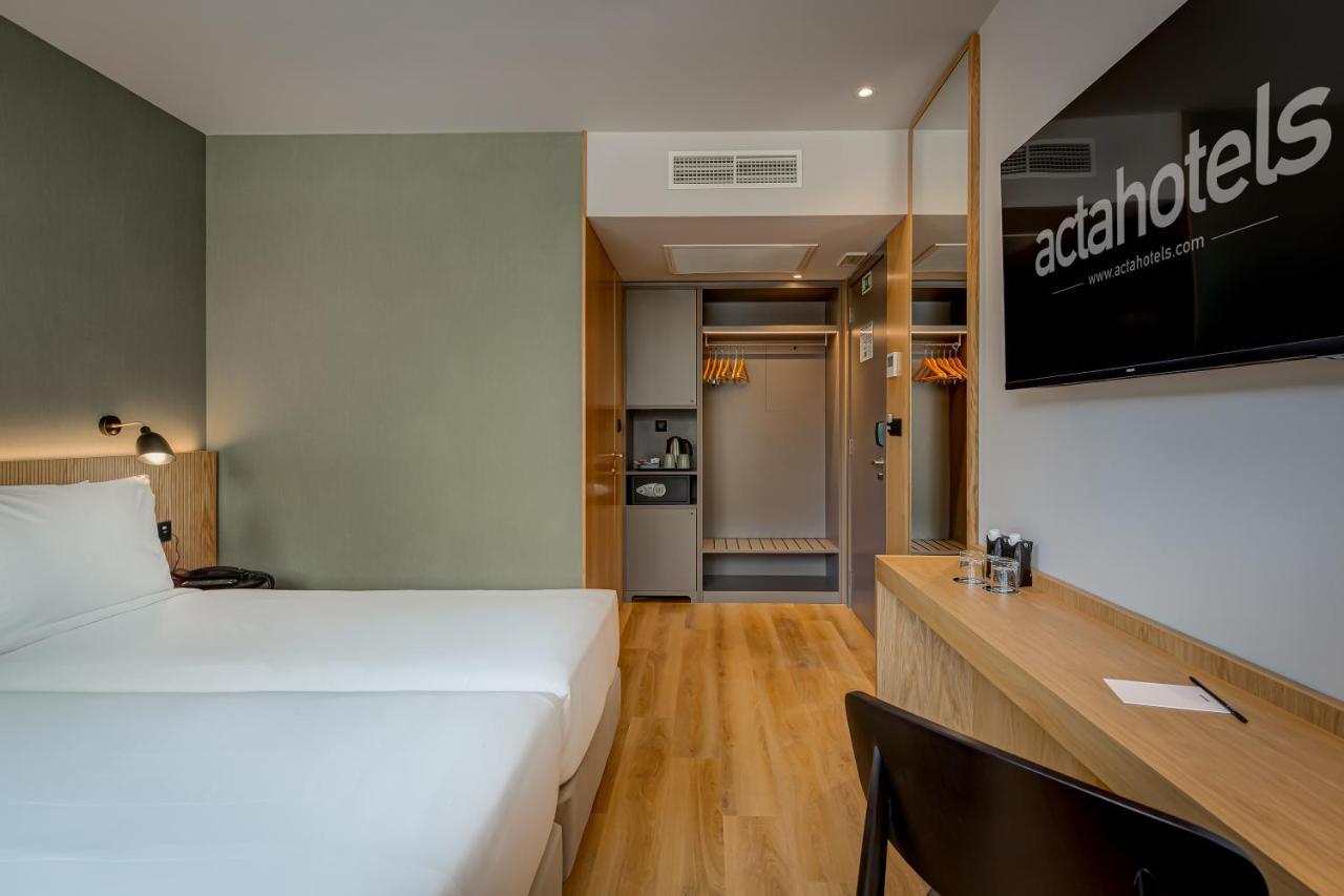 Acta The Clover Porto Exterior foto