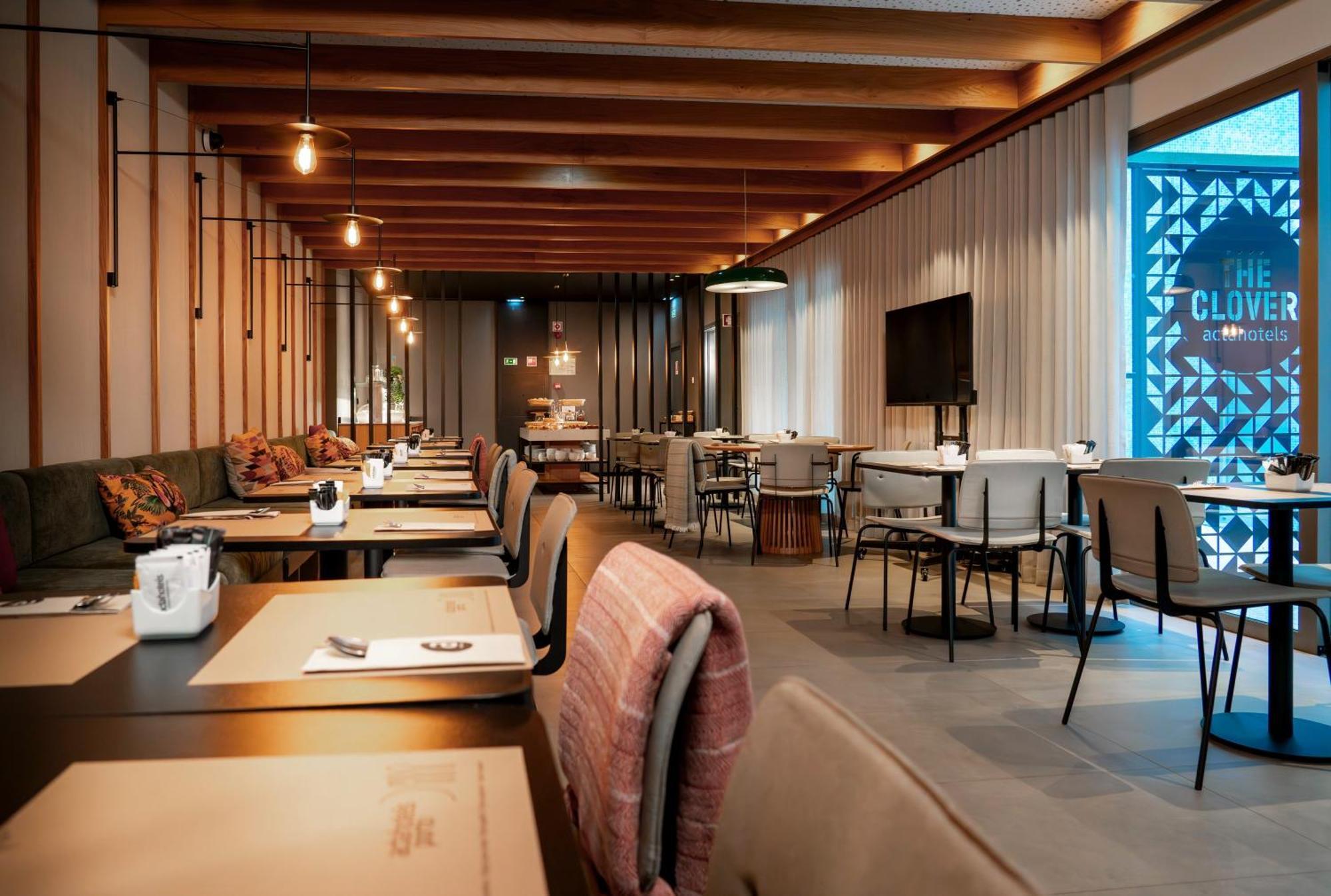 Acta The Clover Porto Exterior foto